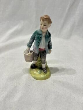 Royal Doulton Figurine HN2060 JACK - 5 1/2" Tall